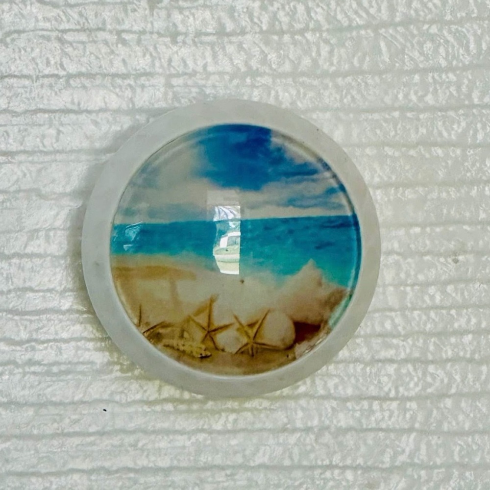 Beach Scene Round Knob 4 total (NEW) in original packaging